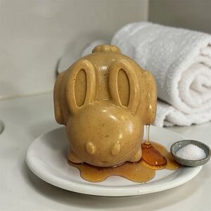 Orchid & Vine Oatmeal Shea Butter Blend Soap Bunny Shape Easter Gift 1